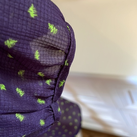 NWT BCBG PURPLE SHEET TOP - Picture 4 of 5